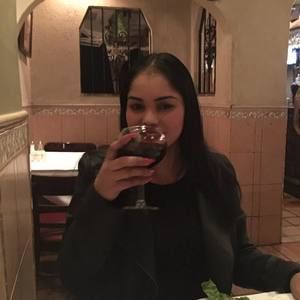 Meet your Posher, Shelly